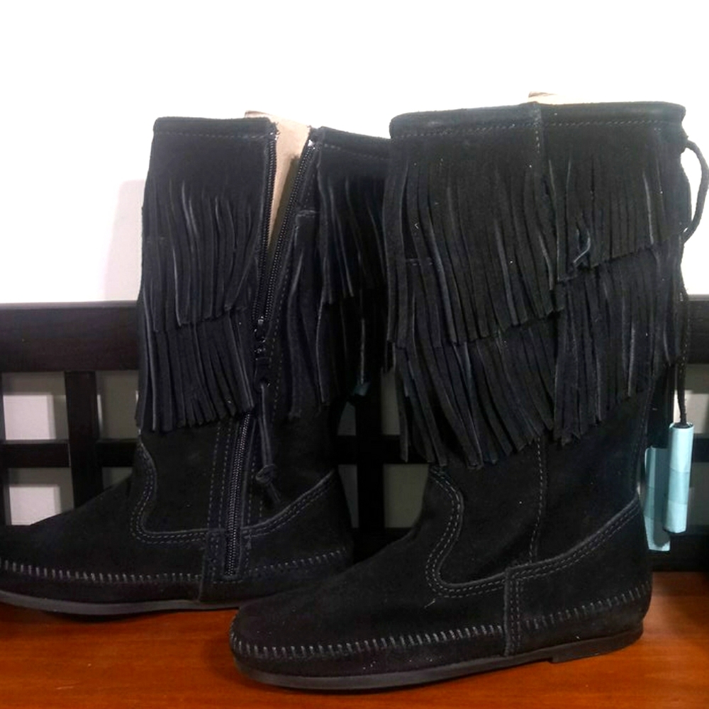 Minnetonka Calf Hi 2-Layer Fringe Boot - image 2
